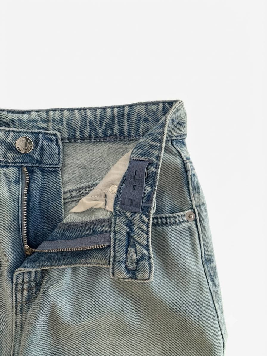 Cool club- Jupe en jean bleu clair avec taille ajustable – Image 3